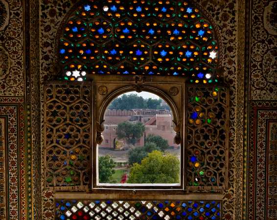 Bikaner - a bejeweled window at the Junagarh fort